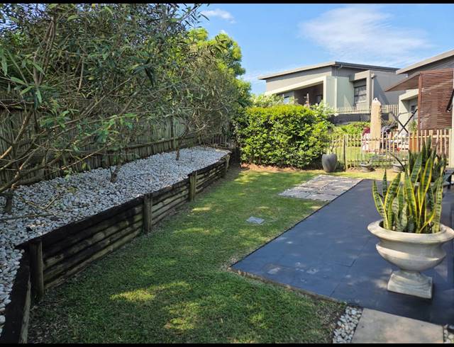 2 BEDROOM APARTMENT FOR SALE IN PALM LAKES ESTATE